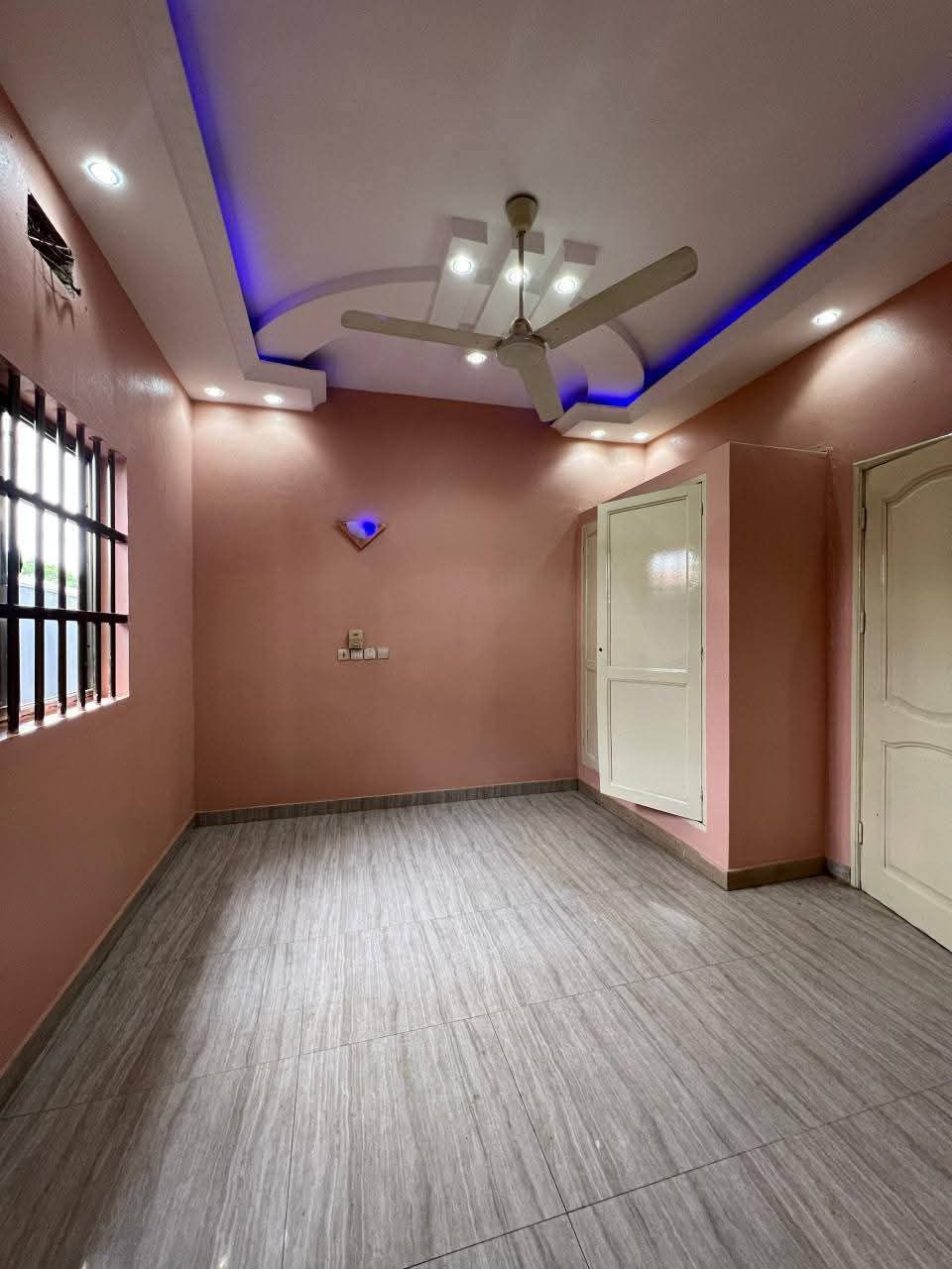 APPARTEMENT DE 2 CHAMBRES ET SALON SANITAIRES À LOUER, PHARMACIE FIFAMÈ - ADJAGBO - AKASSATO - Image 10