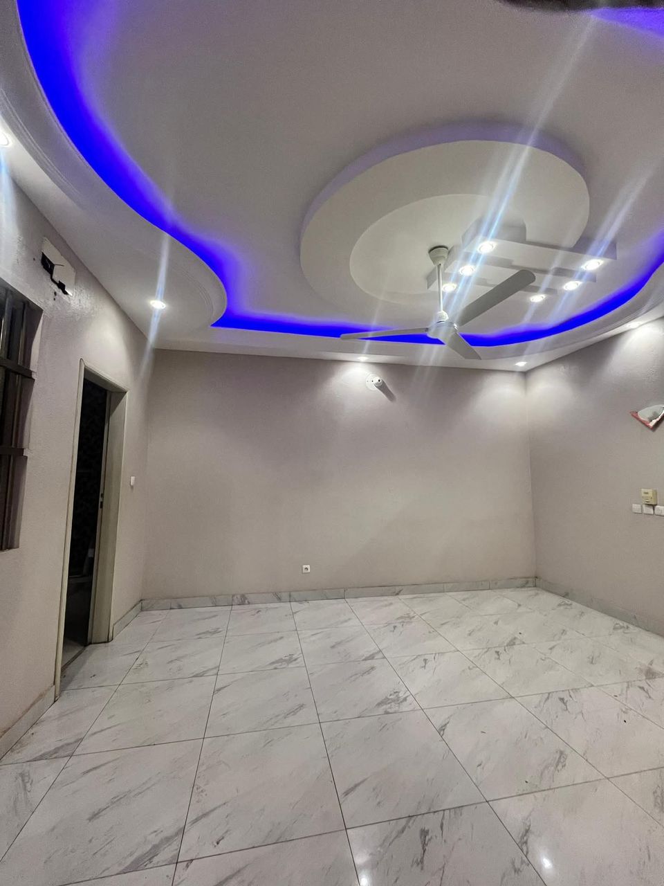 APPARTEMENT DE 2 CHAMBRES ET SALON SANITAIRES À LOUER, PHARMACIE FIFAMÈ - ADJAGBO - AKASSATO - Image 14