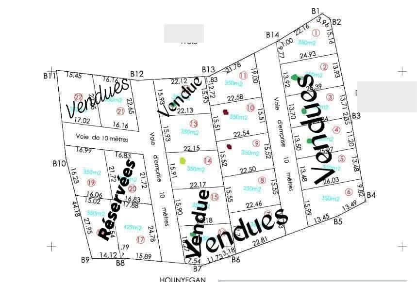 8 PARCELLES DÉJÀ LOTIES ET RECASÉES À VENDRE, DASSÈKOMEY - BASE SONEB - CITÉ OUÈDO - CALAVI