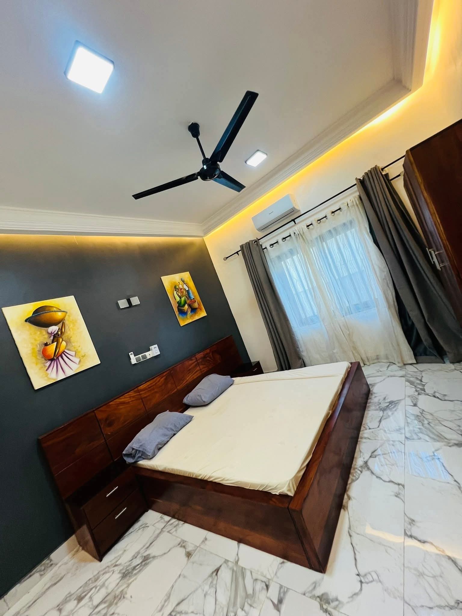 VILLA DALLÉE MEUBLÉE DE 3 CHAMBRES ET SALON SANITAIRES À VENDRE, ZOUNDJA - TIBI-LIBI - CALAVI - Image 11