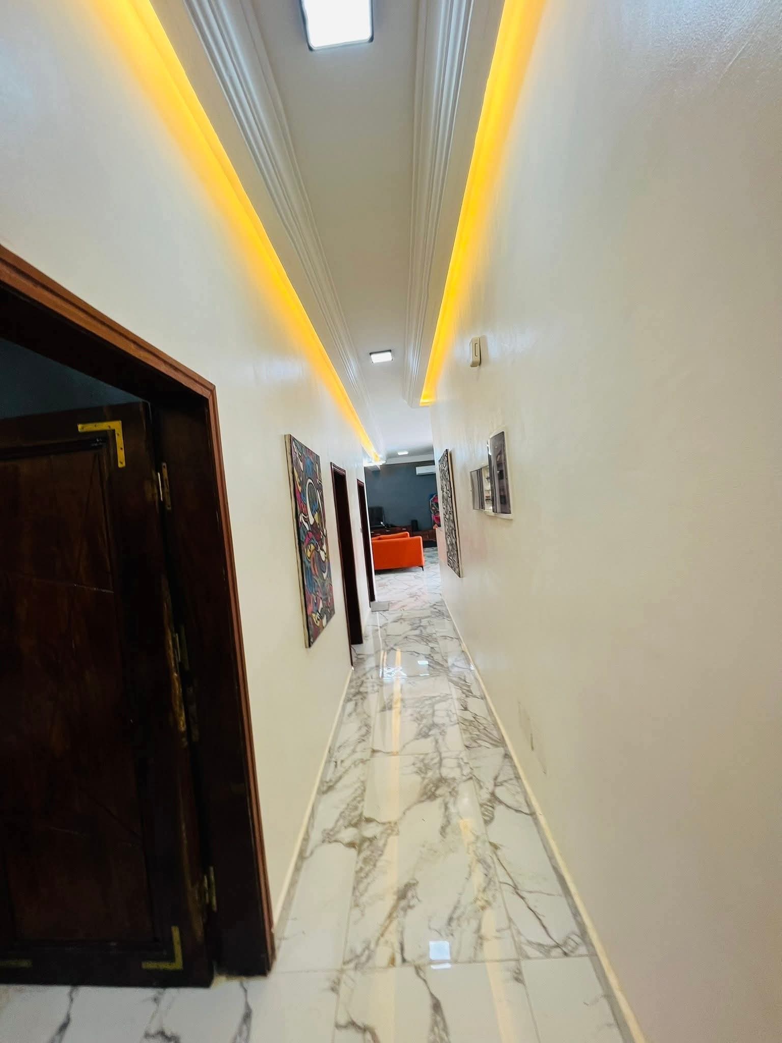 VILLA DALLÉE MEUBLÉE DE 3 CHAMBRES ET SALON SANITAIRES À VENDRE, ZOUNDJA - TIBI-LIBI - CALAVI - Image 13