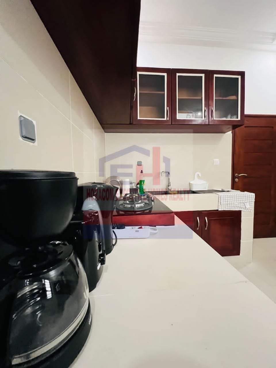 VILLA MEUBLÉE DE 3 CHAMBRES ET SALON SANITAIRES À LOUER, ST DANIEL - ÉGLISE STE THÉRÈSE, GODOMEY - Image 9