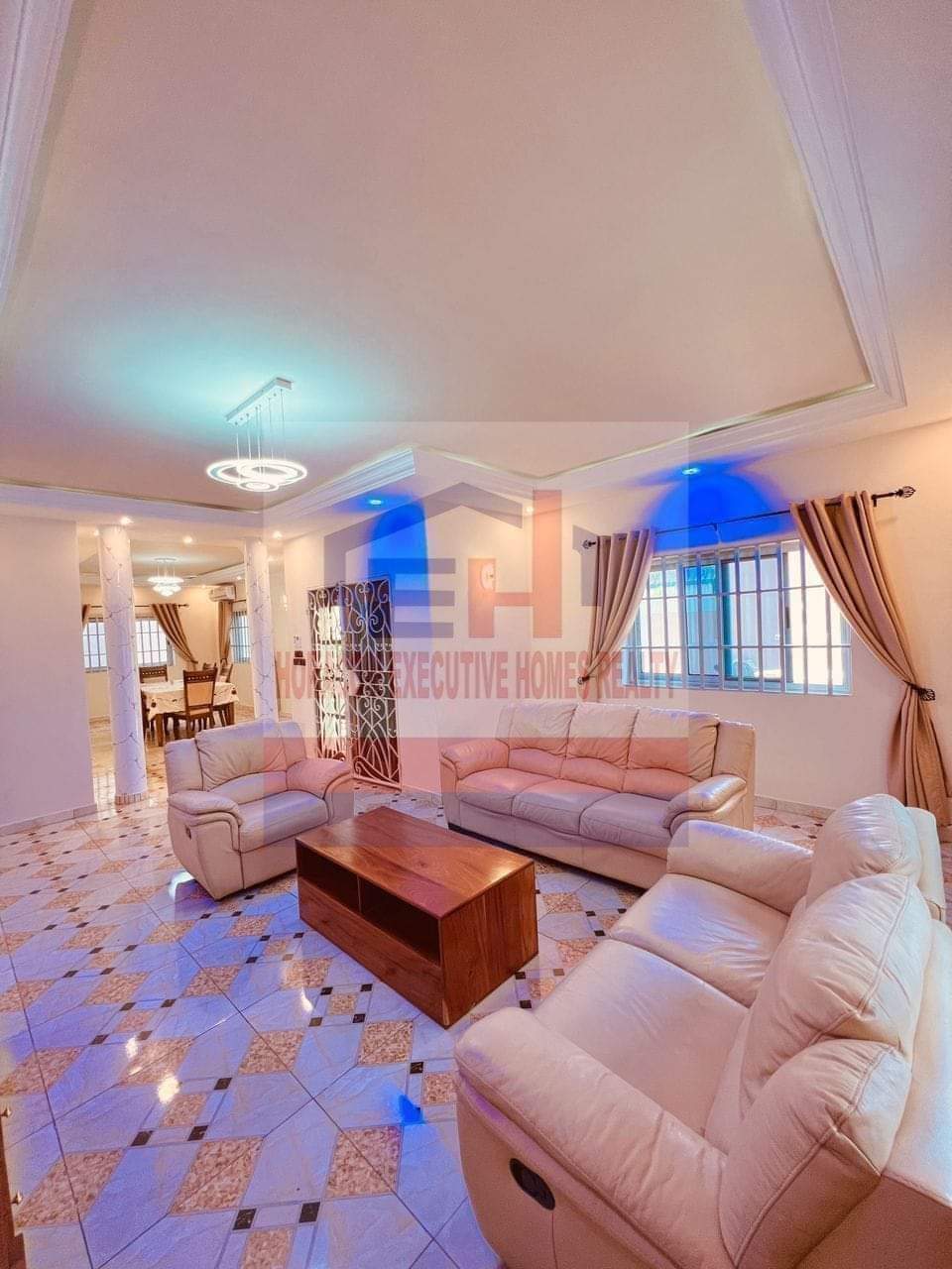 VILLA MEUBLÉE DE 4 CHAMBRES & SALON SANITAIRES À LOUER, CEG GODOMEY - PHARMACIE ST PAUL - CALAVI - Image 5