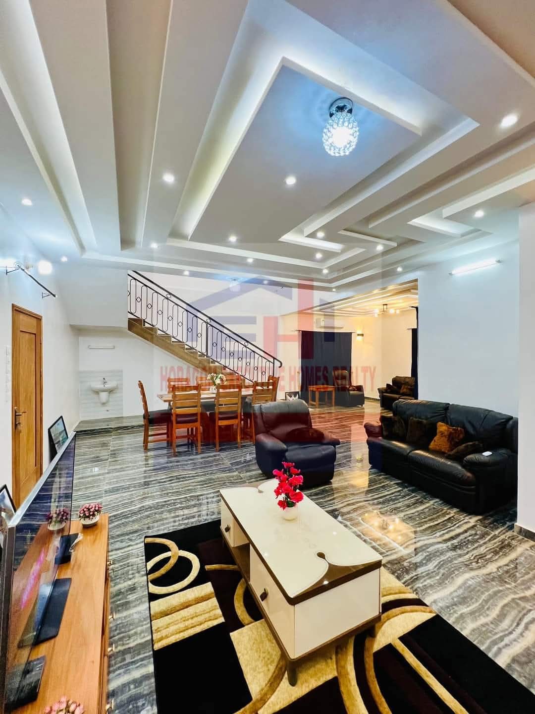 VILLA DUPLEX MEUBLÉE DE 4 CHAMBRES & 2 SALONS SANITAIRES À LOUER, ARCONVILLE - CHIC - CALAVI - Image 13