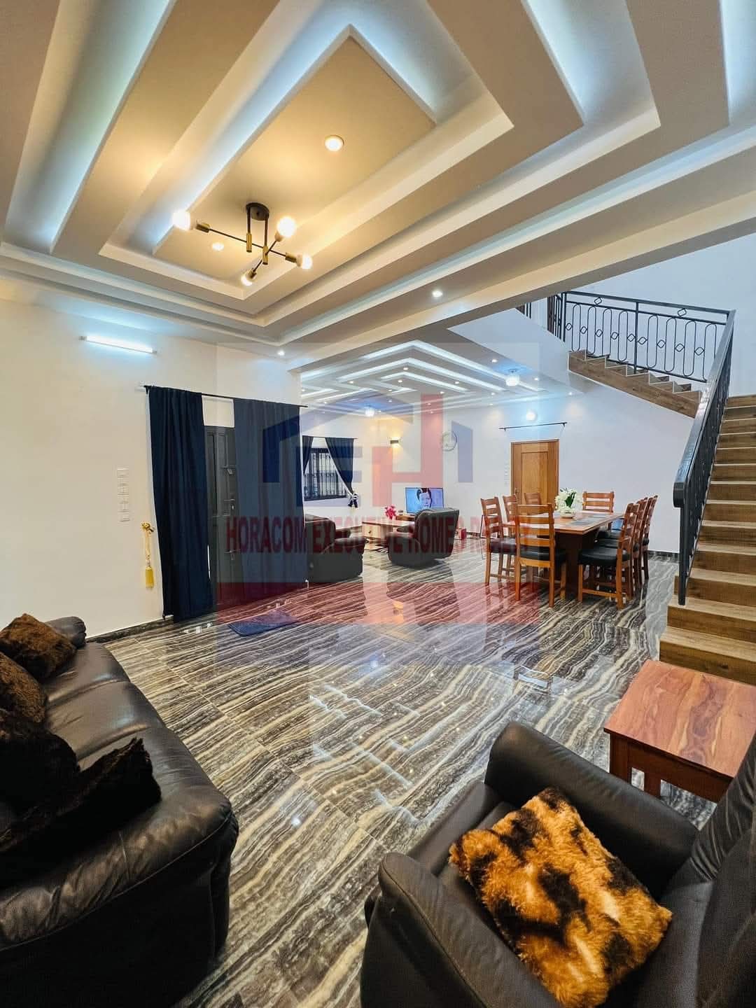 VILLA DUPLEX MEUBLÉE DE 4 CHAMBRES & 2 SALONS SANITAIRES À LOUER, ARCONVILLE - CHIC - CALAVI - Image 16