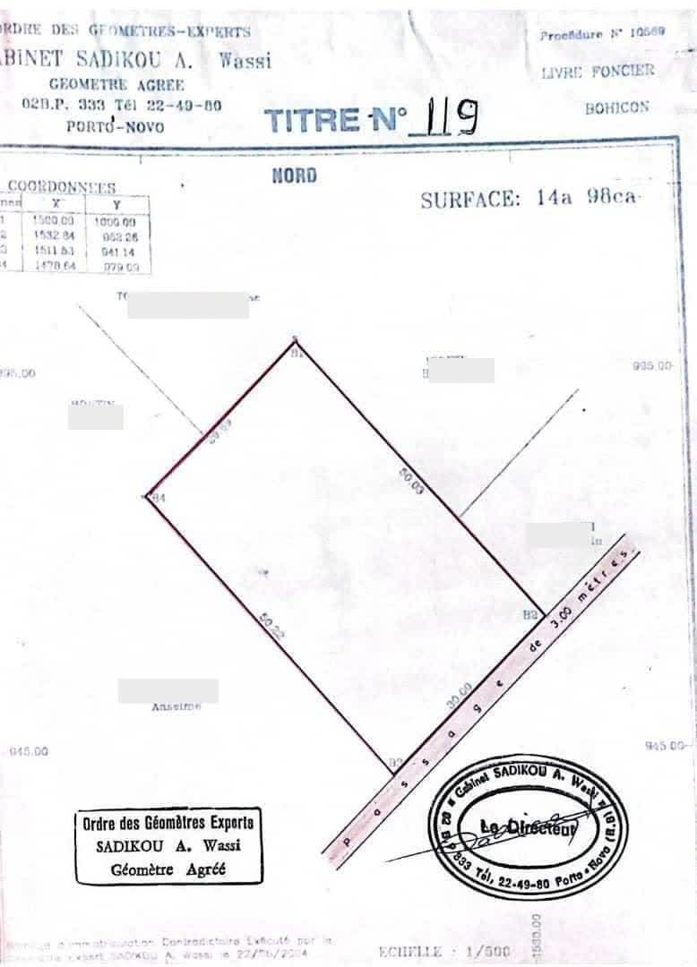 DOMAINE DE 1498M² À VENDRE, KPATALOKOLI - ONG LE TABLIER ROUGE - PLACE JARRE TROUÉE - BOHICON