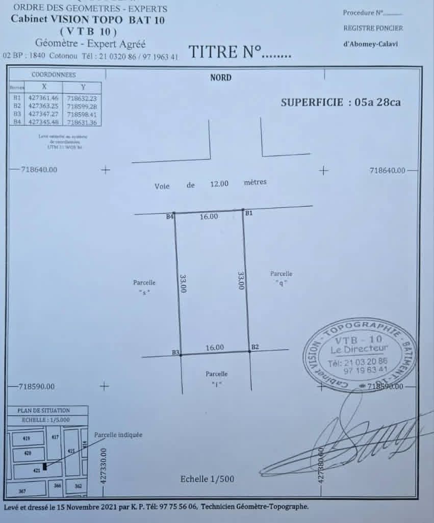 PARCELLE DÉJÀ LOTIE ET RECASÉE À VENDRE, ÉGLISE CATHOLIQUE STE TRINITÉ - MARCHÉ DE GROS - CALAVI