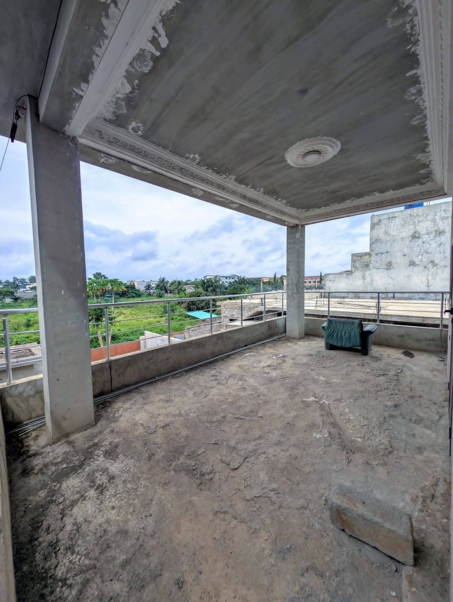 VILLA DUPLEX DE 4 CHAMBRES & 2 SALONS SANITAIRES À VENDRE, ZOPAH - LYCÉE TECHNIQUE - AKASSATO - Image 8