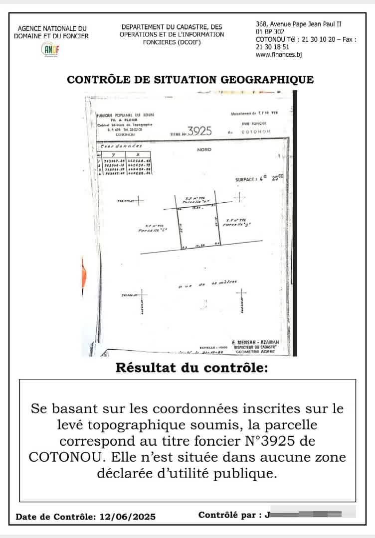 PARCELLE DÉJÀ LOTIE ET RECASÉE À VENDRE, ZONE DES AMBASSADES - AKPAKPA
