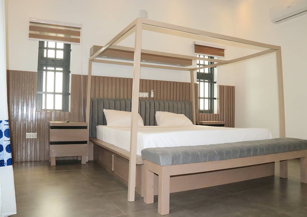 VILLA MEUBLÉE DE 4 CHAMBRES ET SALON SANITAIRES À LOUER, PK10 - SÈYIVÈ - PONT PÉAGE - SÈMÈ-KPODJI - Image 3