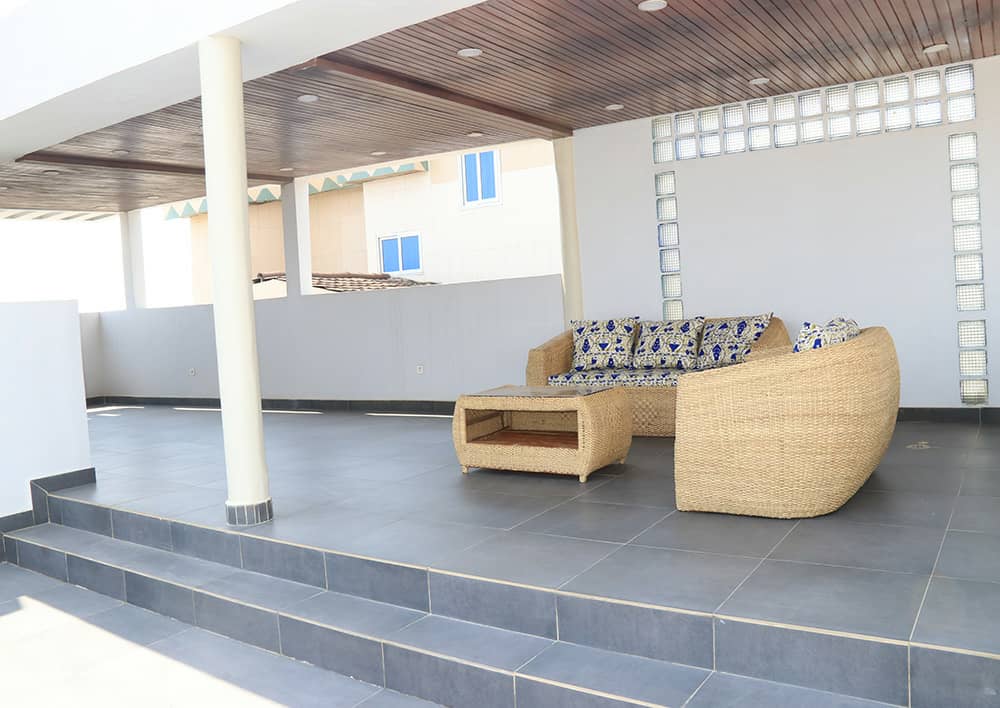 VILLA MEUBLÉE DE 4 CHAMBRES ET SALON SANITAIRES À LOUER, PK10 - SÈYIVÈ - PONT PÉAGE - SÈMÈ-KPODJI - Image 8