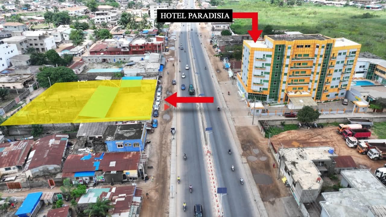 DOMAINE CLÔTURÉ DÉJÀ LOTI & RECASÉ À VENDRE, PARADISIA HÔTEL - ST DANIEL - GODOMEY - CALAVI