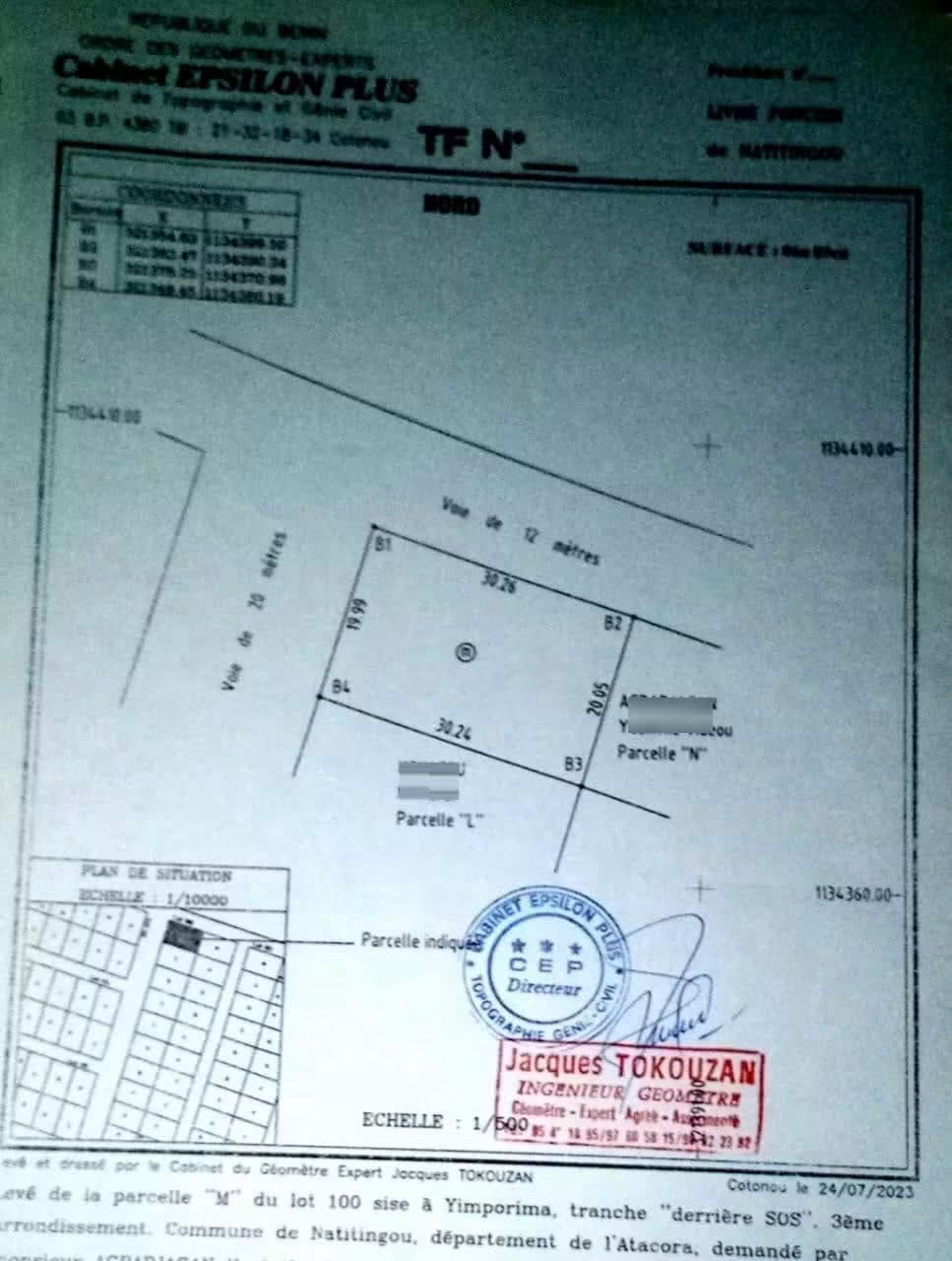 PARCELLE EN ANGLE DE RUE DÉJÀ LOTIE ET RECASÉE À VENDRE, SOS VILLAGES D'ENFANTS - QUARTIER YIMPORIMA - NATITINGOU